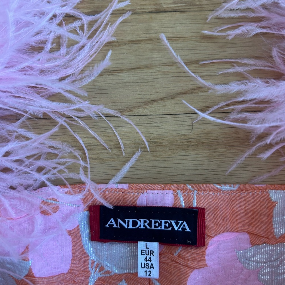 Andreeva Feather Strap Crop Top - Picture 4 of 5